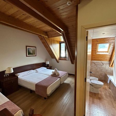Hotel Romanic Taull Exterior photo